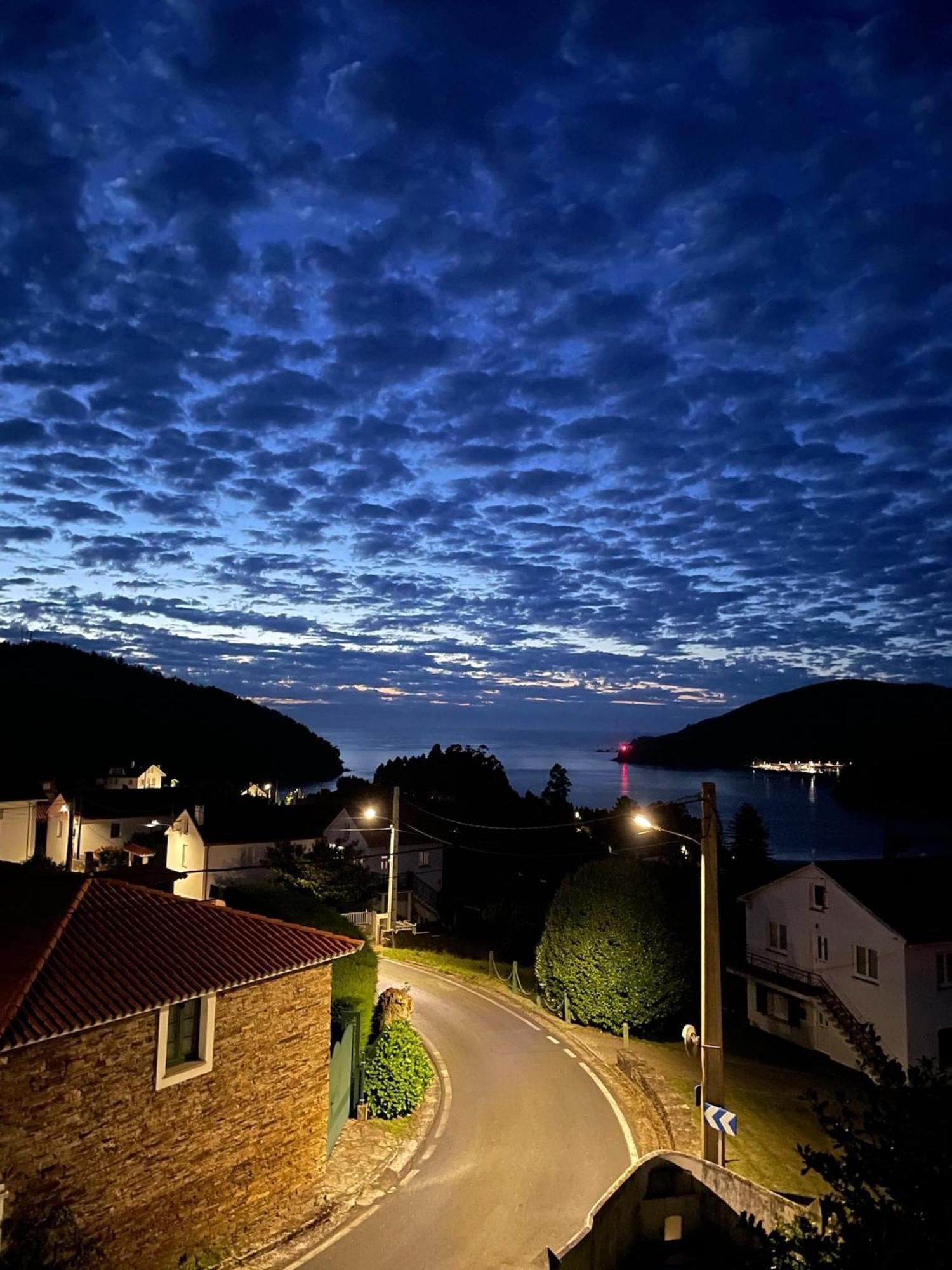 Beachfront Surf & Holiday House, Charming & Quiet Villarrube 外观 照片